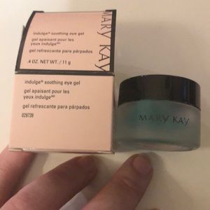 Mary Kay Indulge Soothing Eye Gel